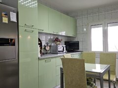 Vlad Tepes, Cuza Voda, proprietar vand 3 camere decomandat 82 mp, 2 bai, ct